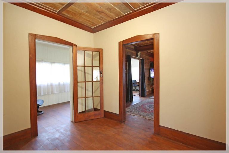Photo of property in 11 Anga Street, Tangimoana, 4822