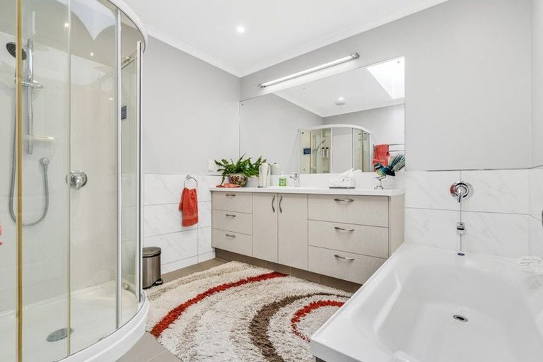 Photo of property in 19 Mark Williams Place, Clevedon, Papakura, 2582