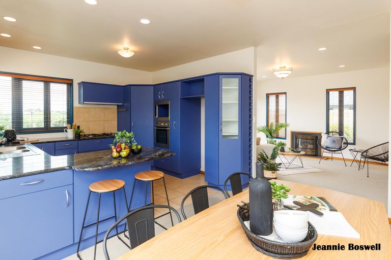 Photo of property in 55 Royal Oak Drive, Kelvin Grove, Palmerston North, 4414