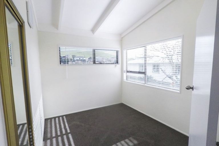 Photo of property in 10 Stuart Place, Blagdon, New Plymouth, 4310