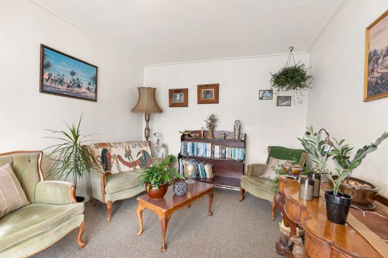 Photo of property in 192 Bartholomew Road, Levin, 5510