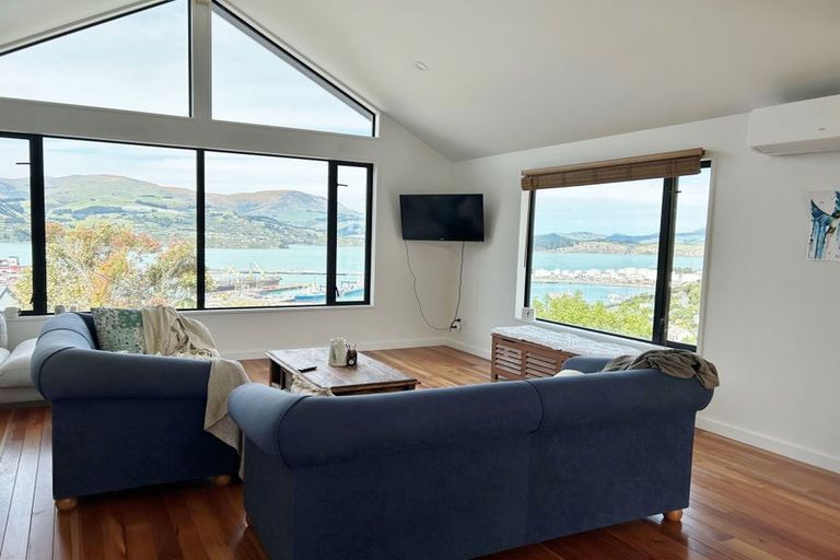 Photo of property in 17a Cornwall Road, Lyttelton, 8082