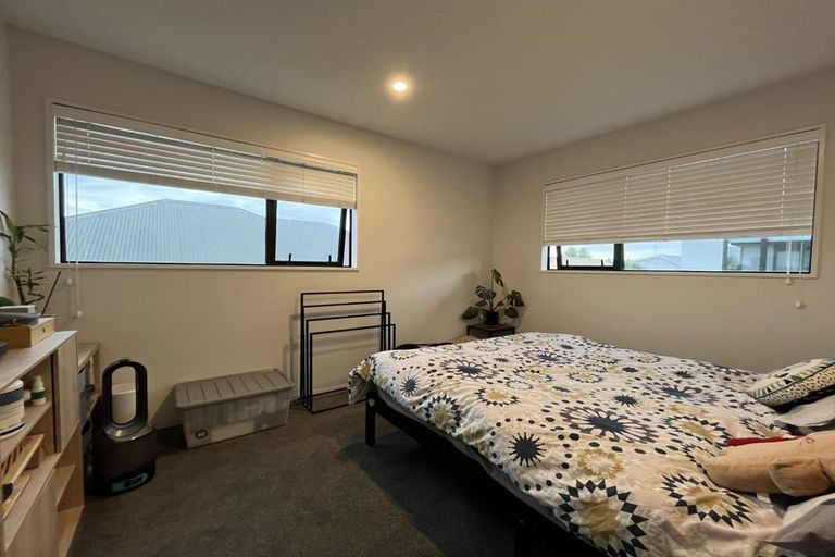 Photo of property in 2/52 Hills Road, Edgeware, Christchurch, 8013