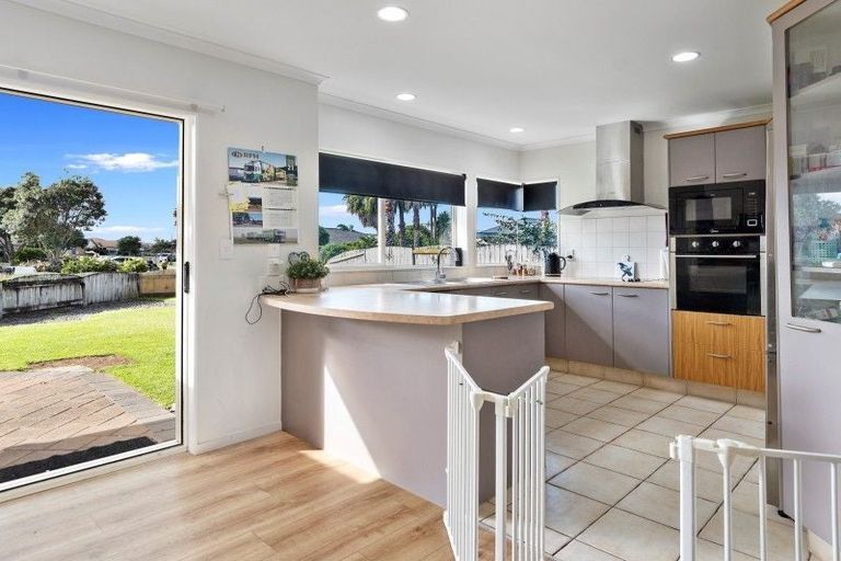 Photo of property in 92 Denny Hulme Drive, Mount Maunganui, 3116