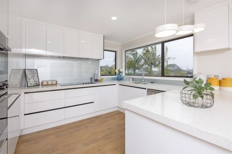Photo of property in 1/6 Colum Place, Bucklands Beach, Auckland, 2014