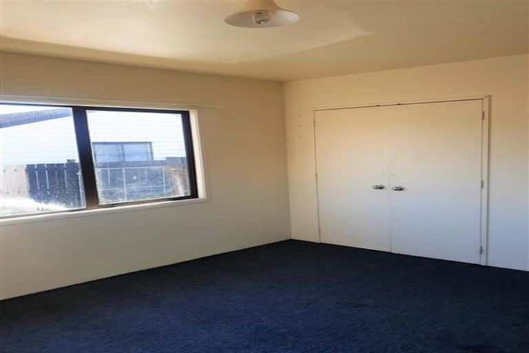 Photo of property in 1/39 Kopara Place, Clendon Park, Auckland, 2103