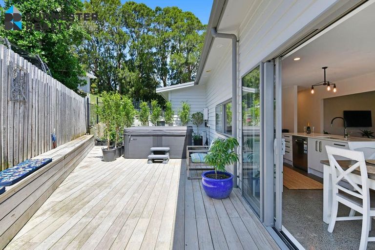 Photo of property in 10 St Julia Court, Helensville, 0800