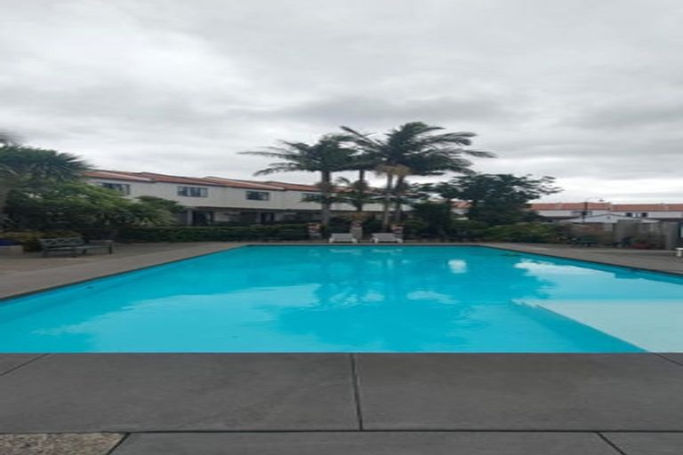 Photo of property in 53/21 Armoy Drive, East Tamaki, Auckland, 2016