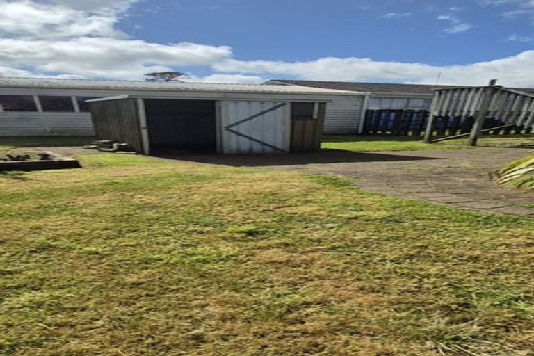 Photo of property in 1 Koromiko Place, Waiuku, 2123