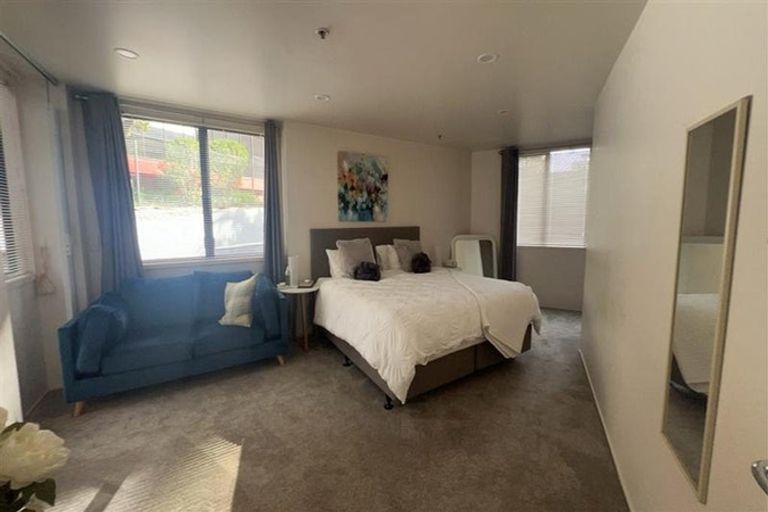 Photo of property in Mon Desir Apartments, 173 Hurstmere Road, Takapuna, Auckland, 0622