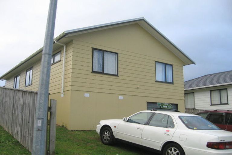 Photo of property in 4 Tobago Crescent, Grenada North, Wellington, 5028