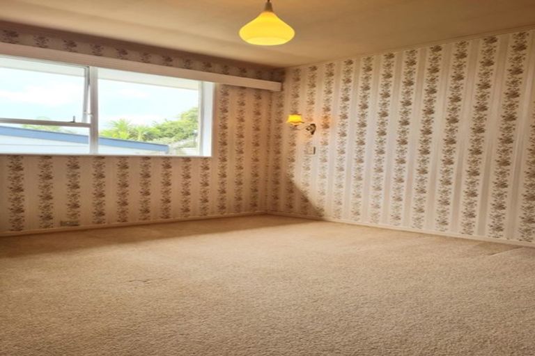 Photo of property in 27 Cortina Avenue, Johnsonville, Wellington, 6037