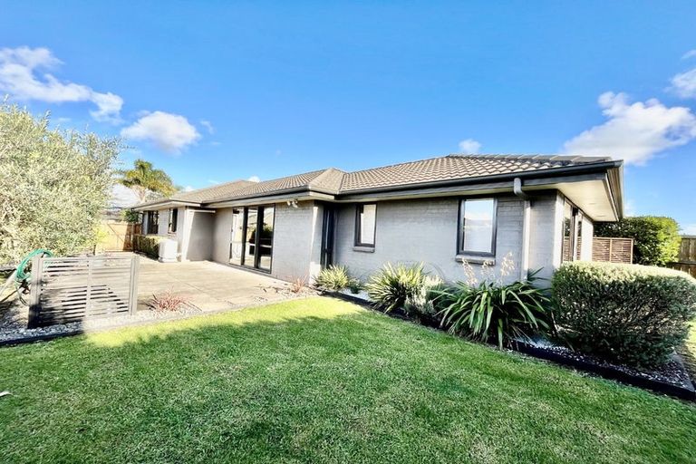 Photo of property in 3 Silkwood Crescent, Karaka, Papakura, 2113