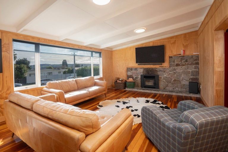 Photo of property in 14 Parata Street, Two Mile Bay, Taupo, 3330