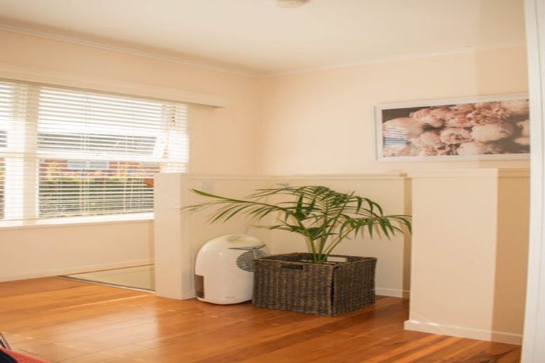 Photo of property in 1/32 Wicklow Road, Narrow Neck, Auckland, 0622