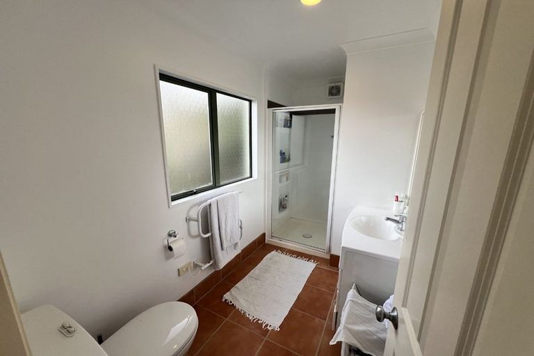 Photo of property in 62b Arran Road, Browns Bay, Auckland, 0630