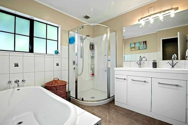 Photo of property in 11 Gilmore Road, Glenbrook, Waiuku, 2681