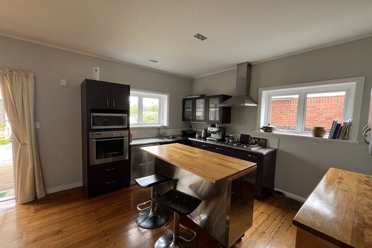 Photo of property in 23 Bell Road, Waiwhetu, Lower Hutt, 5010