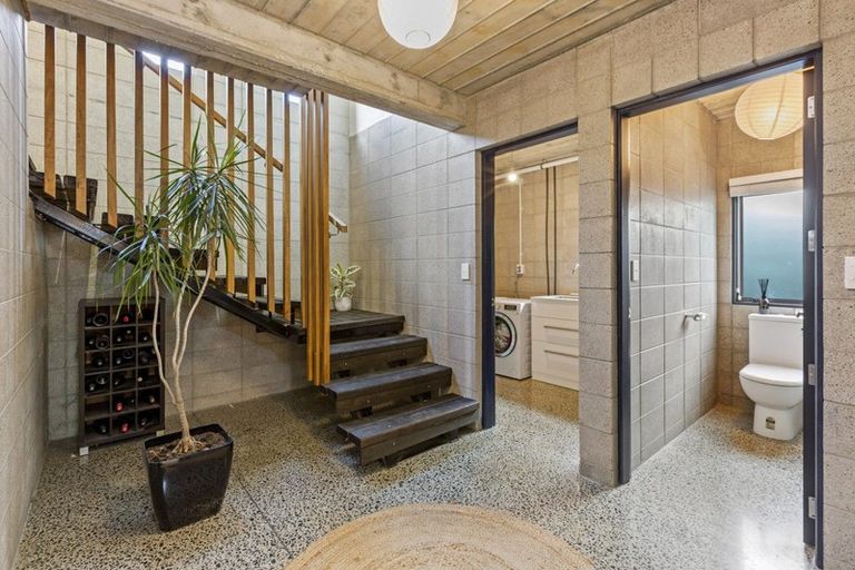 Photo of property in 21 Seabreeze Way, Raglan, 3225