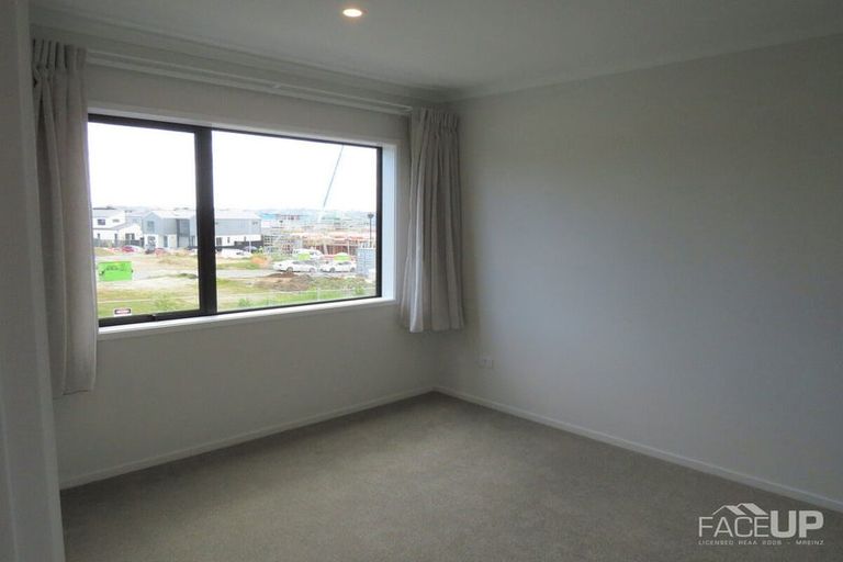 Photo of property in 80 Nugget Avenue, Hobsonville, Auckland, 0616