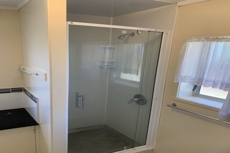 Photo of property in 2/25 Overton Road, Papatoetoe, Auckland, 2025