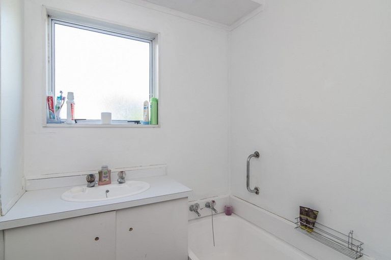 Photo of property in 22a Kapiti Road, Paraparaumu, 5032