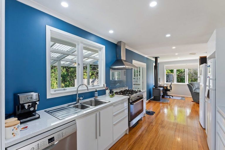 Photo of property in 54 Freemans Road, Otaki, 5512