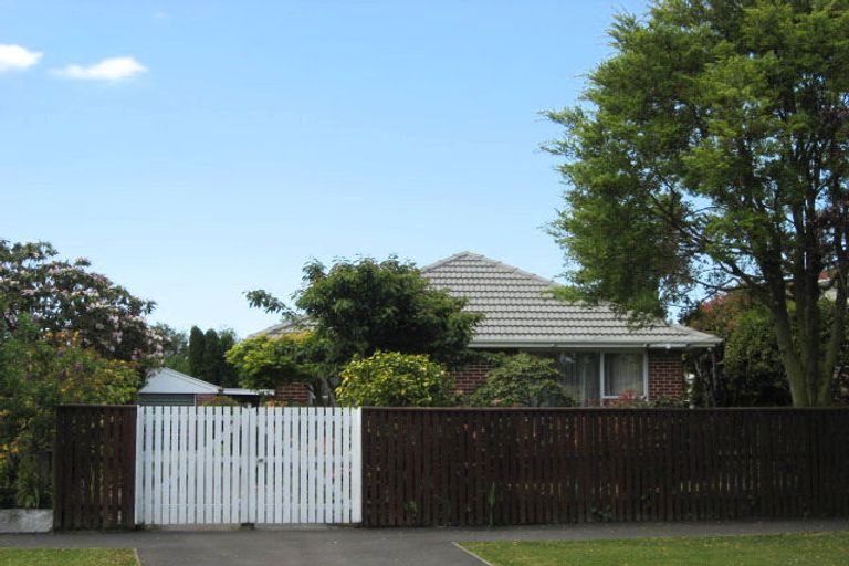 Photo of property in 8 Cranbrook Avenue, Burnside, Christchurch, 8053