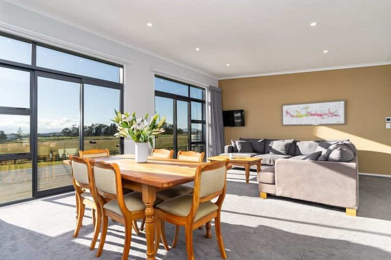 Photo of property in 24 Fraters Road, Martinborough, 5781