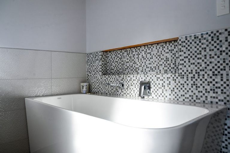 Photo of property in 49 English Street, St Andrews, Hamilton, 3200