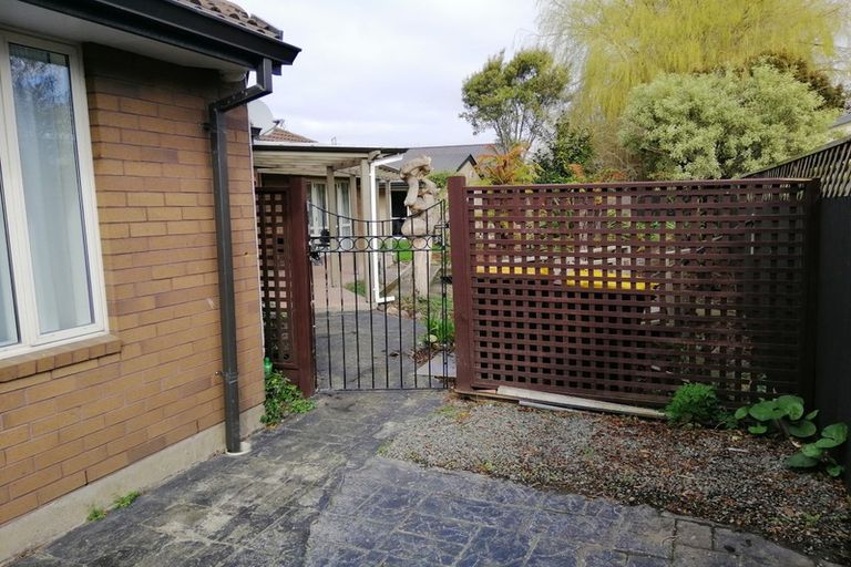 Photo of property in 275a Cranford Street, St Albans, Christchurch, 8052