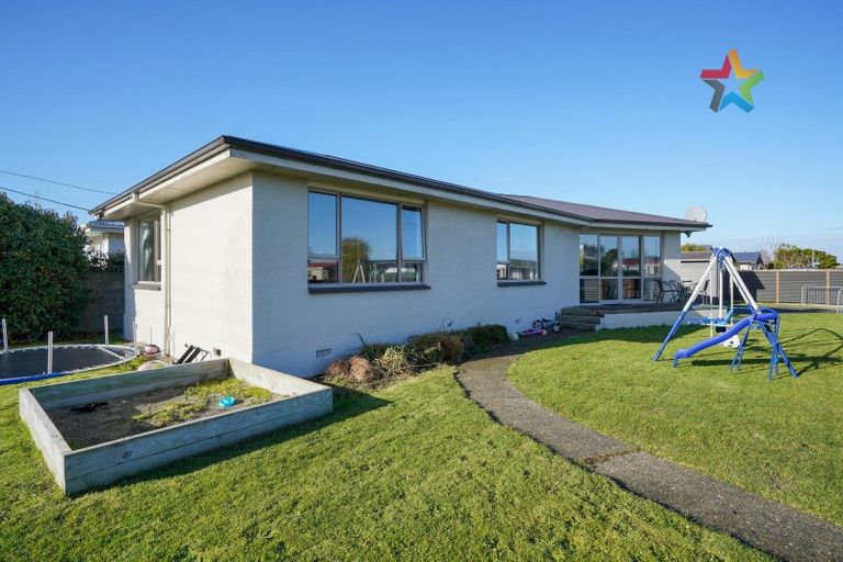 Photo of property in 11 Edinburgh Crescent, Waikiwi, Invercargill, 9810