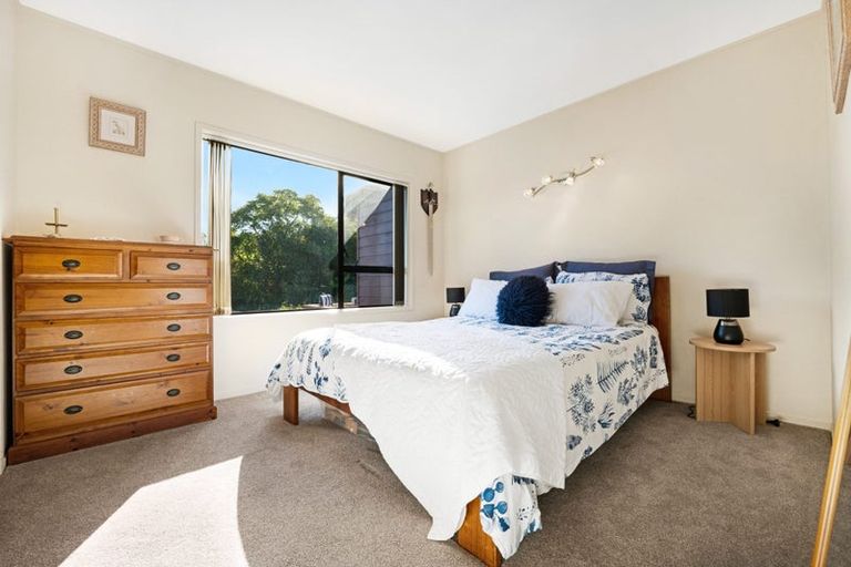 Photo of property in 16 Stredwick Drive, Torbay, Auckland, 0630