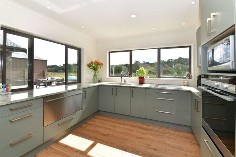 Photo of property in 648 Kahikatea Flat Road, Waitoki, Kaukapakapa, 0871