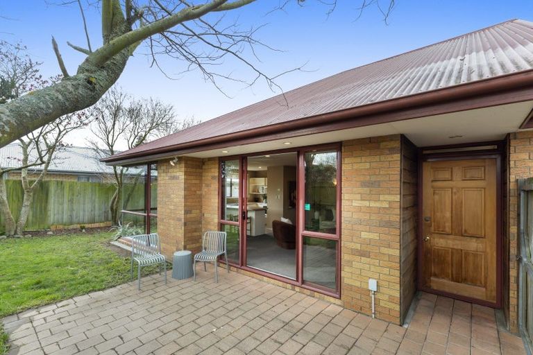 Photo of property in 2/172 Langdons Road, Northcote, Christchurch, 8052