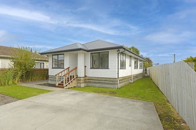 Photo of property in 27 Hargood Street, Woolston, Christchurch, 8062