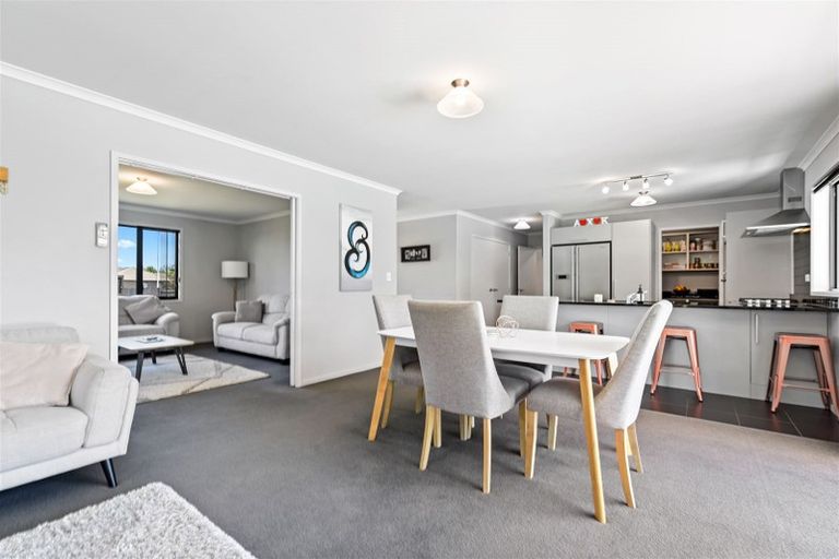 Photo of property in 11 Foxbury Court, Rototuna North, Hamilton, 3210