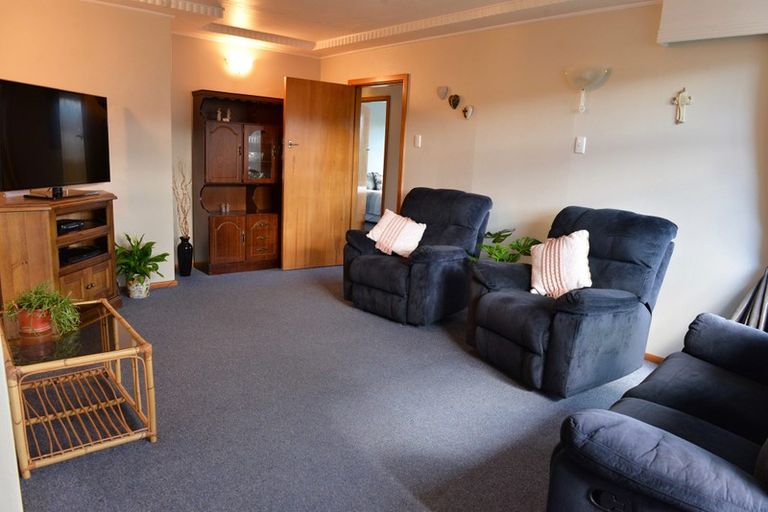 Photo of property in 16 Sandringham Street, Oamaru North, Oamaru, 9400