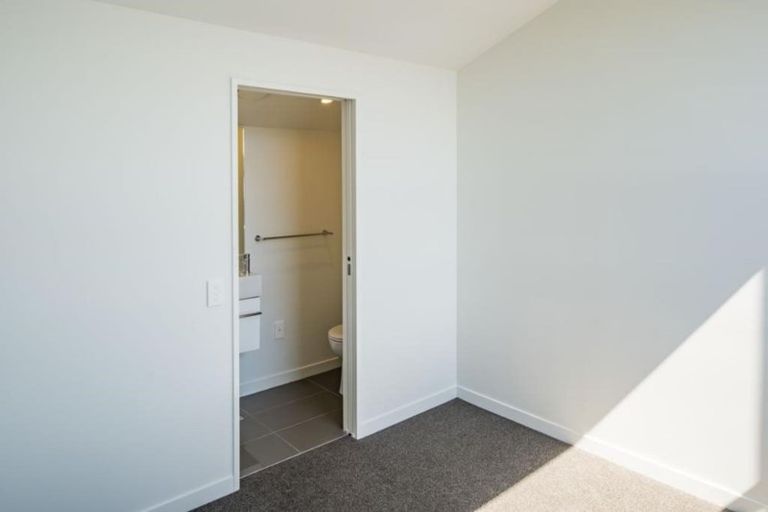 Photo of property in 2/36 Tacy Street, Kilbirnie, Wellington, 6022