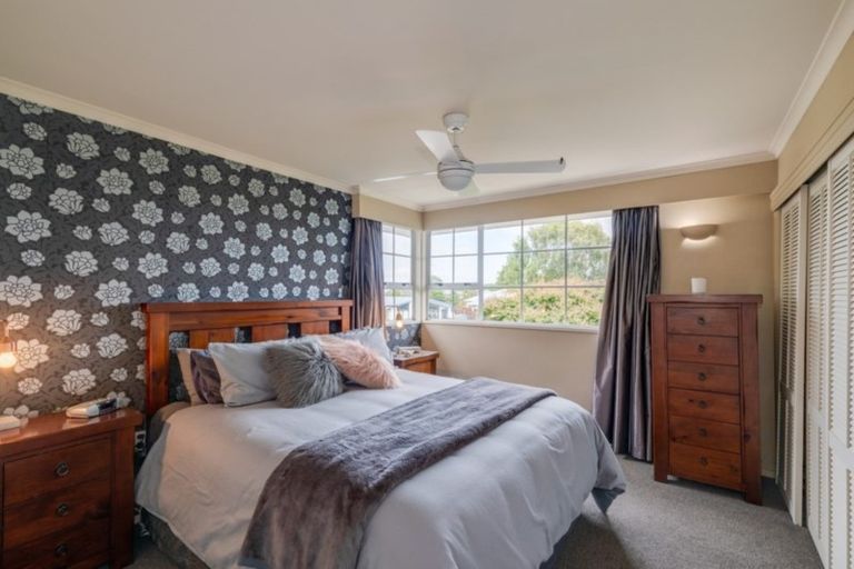 Photo of property in 72 Cottonwood Street, Parklands, Christchurch, 8083