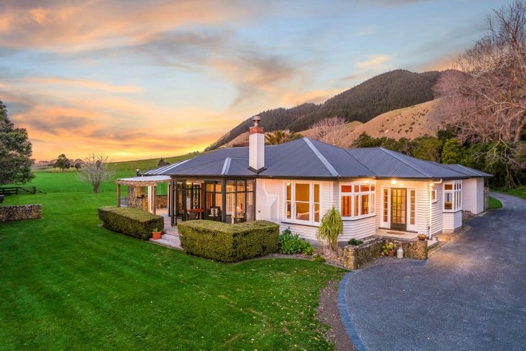 Photo of property in 3 Hadfield Road, Peka Peka, Waikanae, 5391