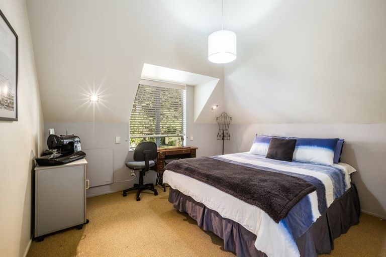 Photo of property in 1 Manuka Avenue, Woburn, Lower Hutt, 5010