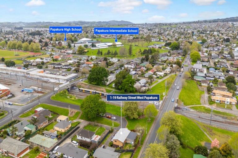 Photo of property in 1/19a Railway Street West, Papakura, 2110