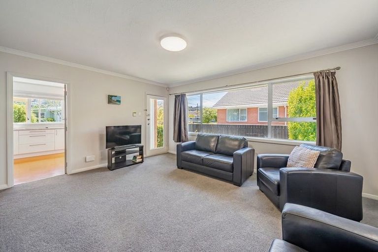 Photo of property in 5a Rosebank Avenue, Avalon, Lower Hutt, 5011