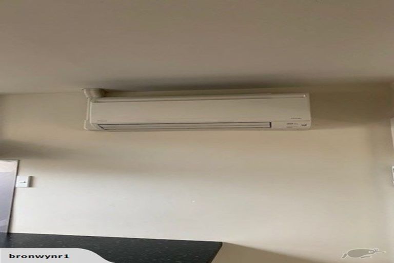 Photo of property in 2/12 Mortlake Street, Islington, Christchurch, 8042