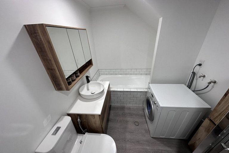 Photo of property in 8d Charlenne Close, Ranui, Auckland, 0612