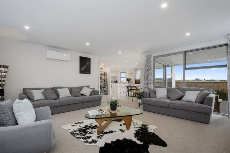 Photo of property in 26 Franks Way, Papamoa Beach, Papamoa, 3118