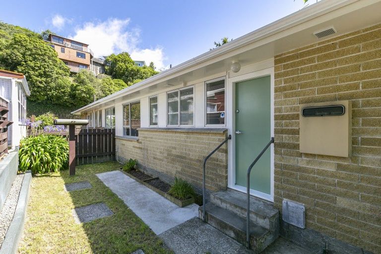 Photo of property in 5 Burdendale Grove, Churton Park, Wellington, 6037