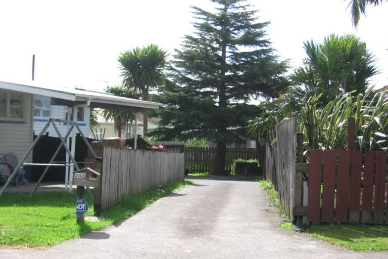 Photo of property in 20a Mildmay Road, Henderson, Auckland, 0610