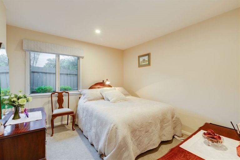 Photo of property in 46 Wai-iti Terrace, Burnside, Christchurch, 8052